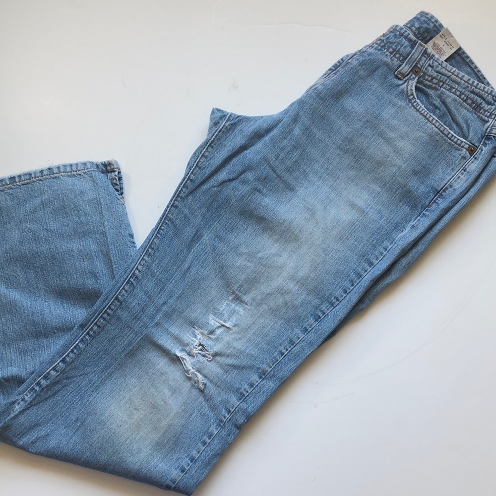 LUCKY BRAND Wonder Fit Custom Distressed Jeans - Picture 10 of 15